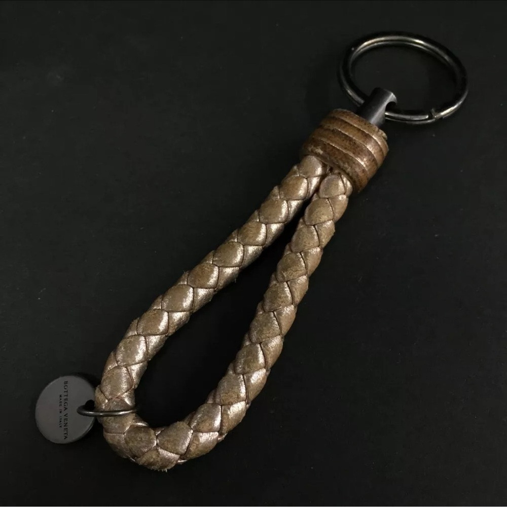 Bottega Veneta Braided Leather Keychain - metallic brown gold